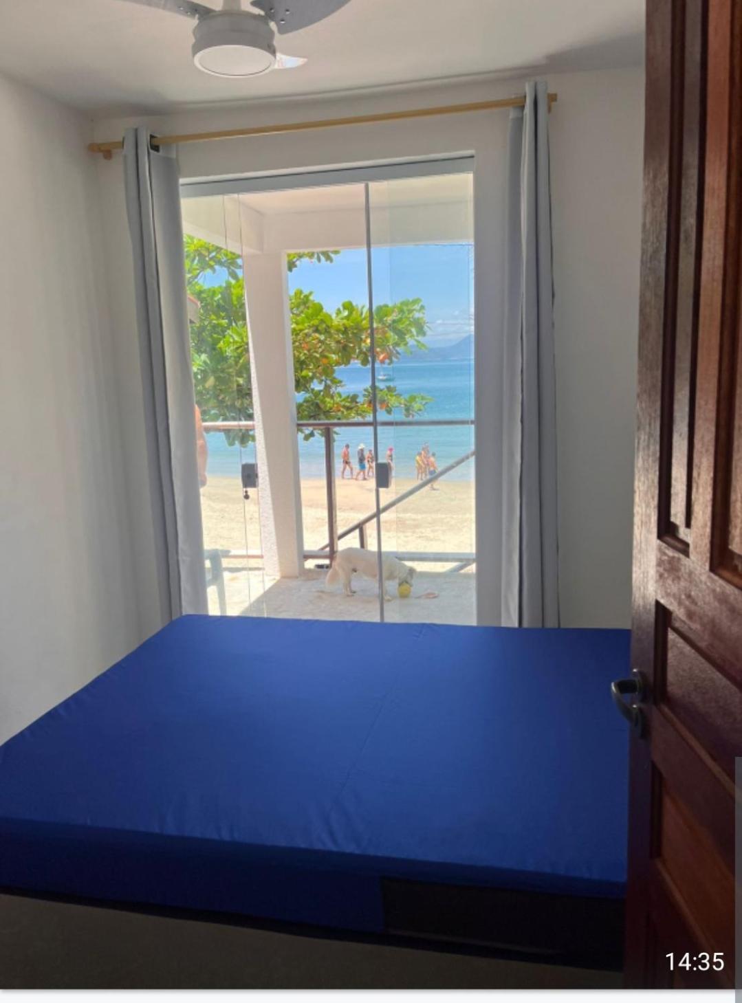 Pe Na Areia -